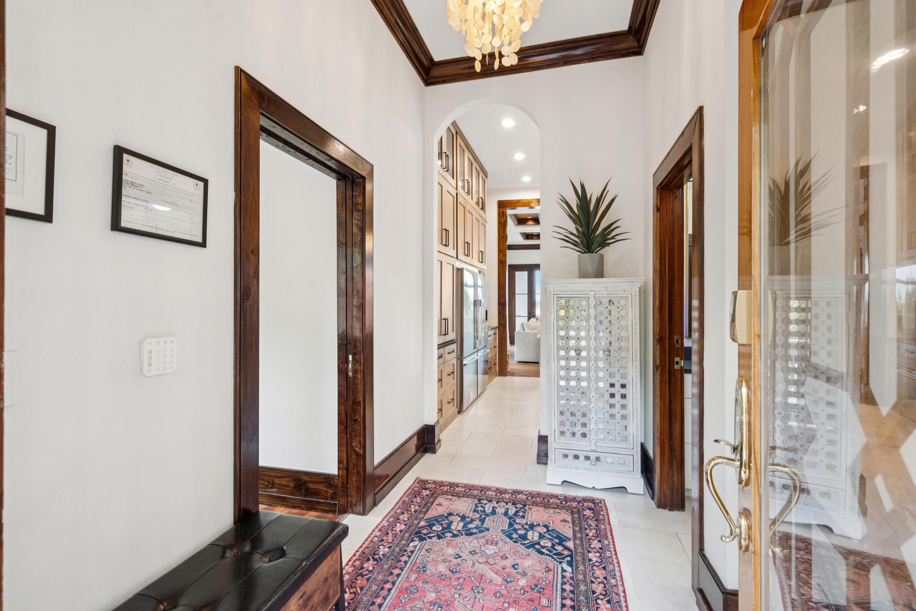 Image 2: 24SeagrassLn-KeenEyeMarketing-001