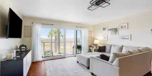 Image 4: 91 W Mariners Cay-2