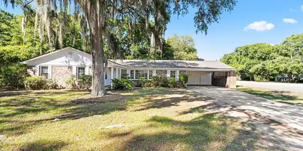 1203 Calais Drive