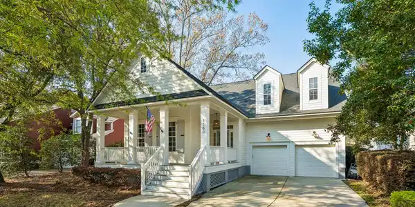 Image 2: 1160 Blakeway Dr-KeenEyeMarketing-003