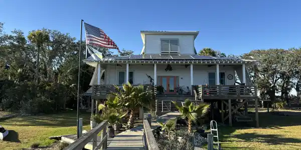3113 Buccaneer Road