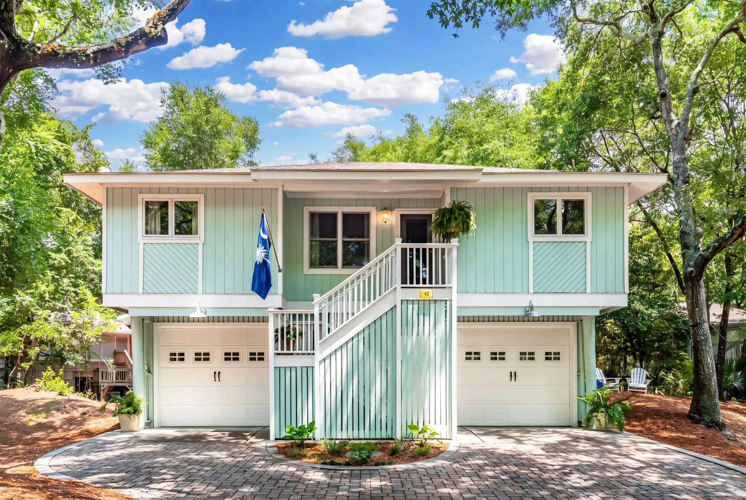 Image 1: Welcome to 42 Twin Oaks Lane