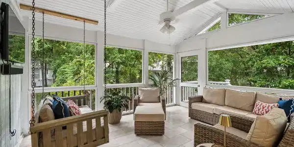 Image 2: Beautiful Screen Porch