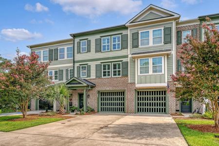 305 Etiwan Pointe Drive