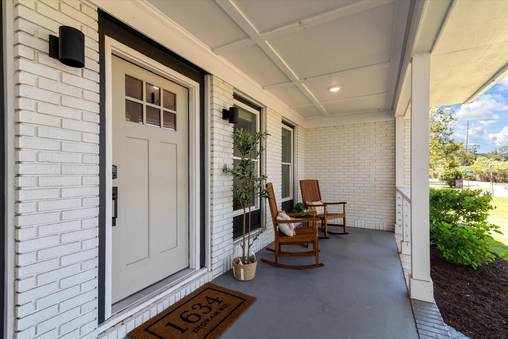 Image 4: 03-1634 Ingram_e_Lowcountry_Exposure-5