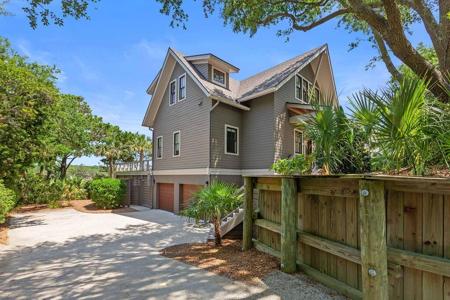 2246 Oyster Catcher Court