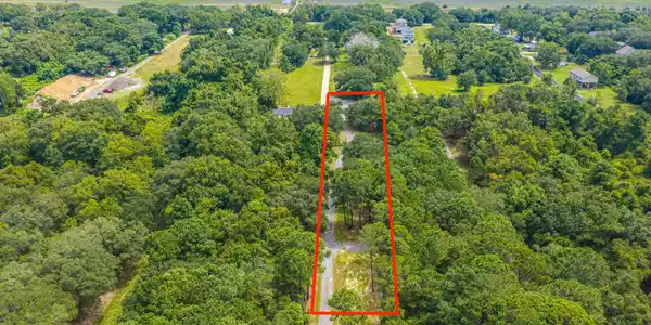 Image 2: Aerial with Approximate Lot Lines