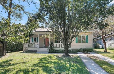1493 Little Rock Boulevard