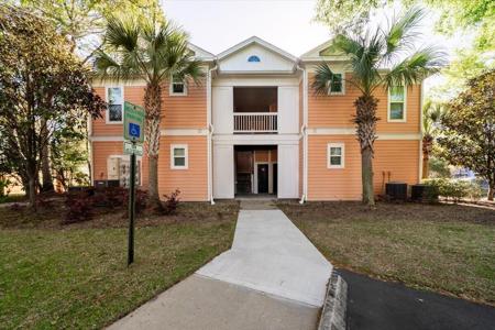 2216 Chatelain Way
