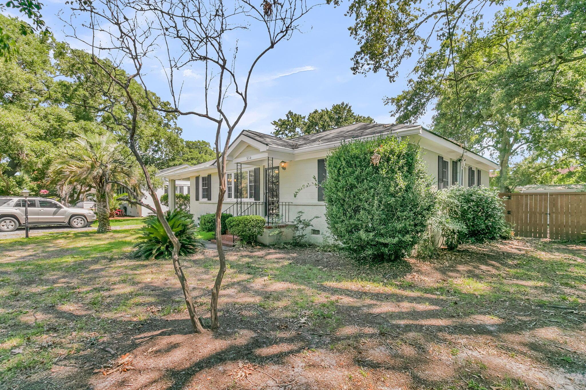 Image 3: CREM - 934 Yorktown Dr-29