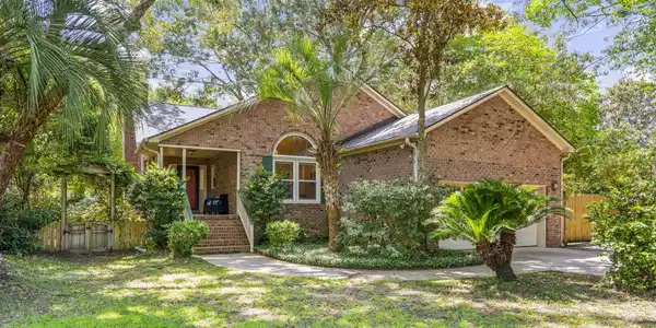 906 Travers Drive