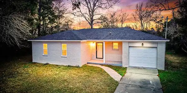 1138 Oxbow Drive