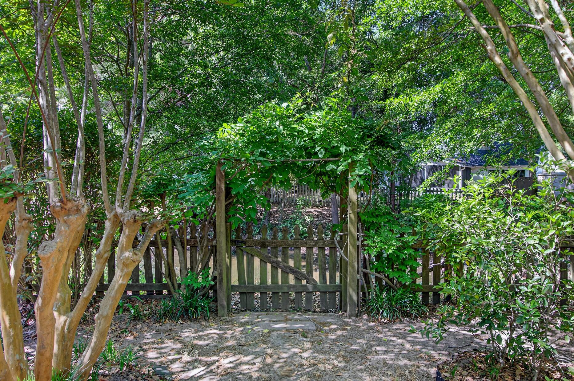 Image 3: 28_28_mls