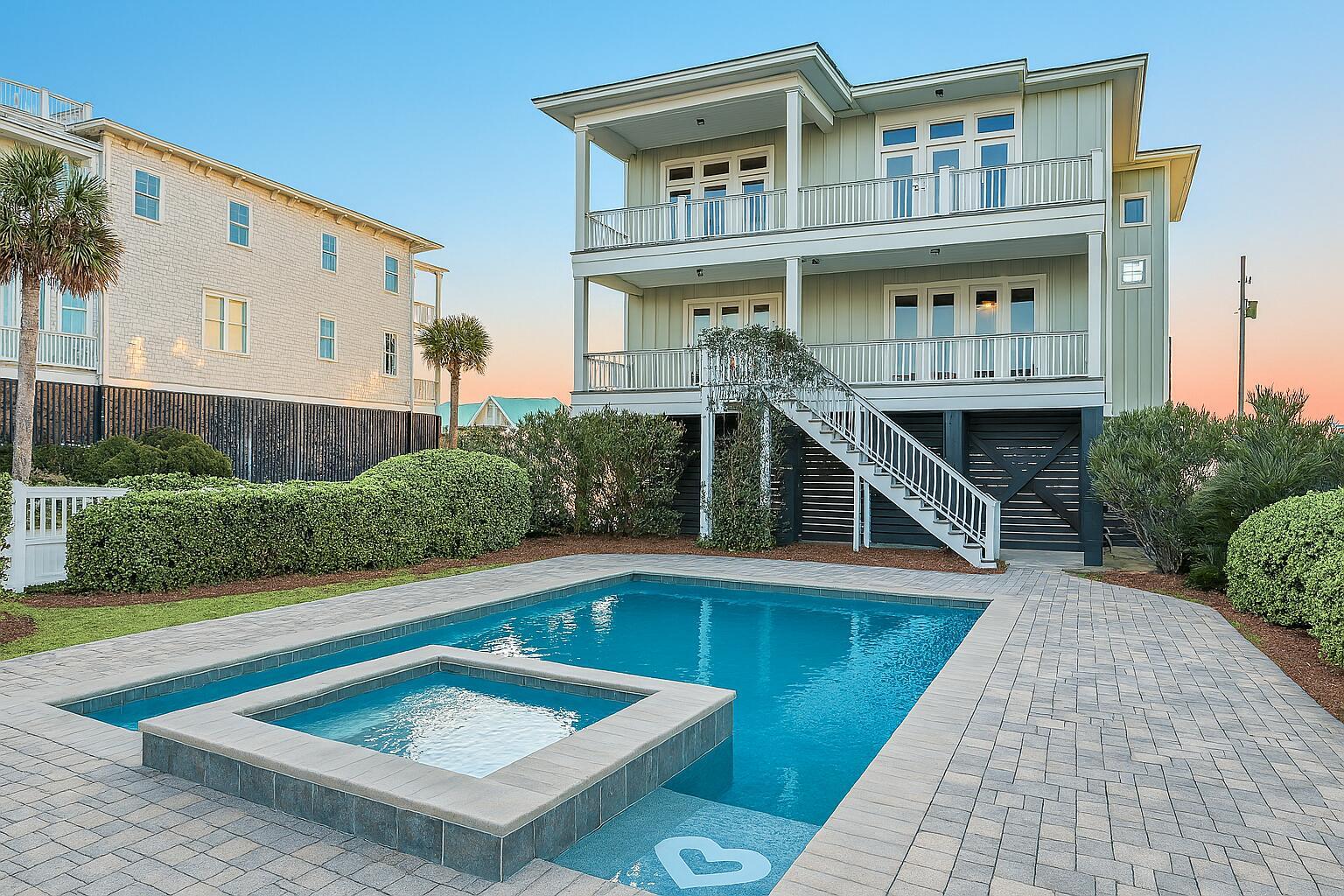 Image 2: Pool Rendering In Courtyard