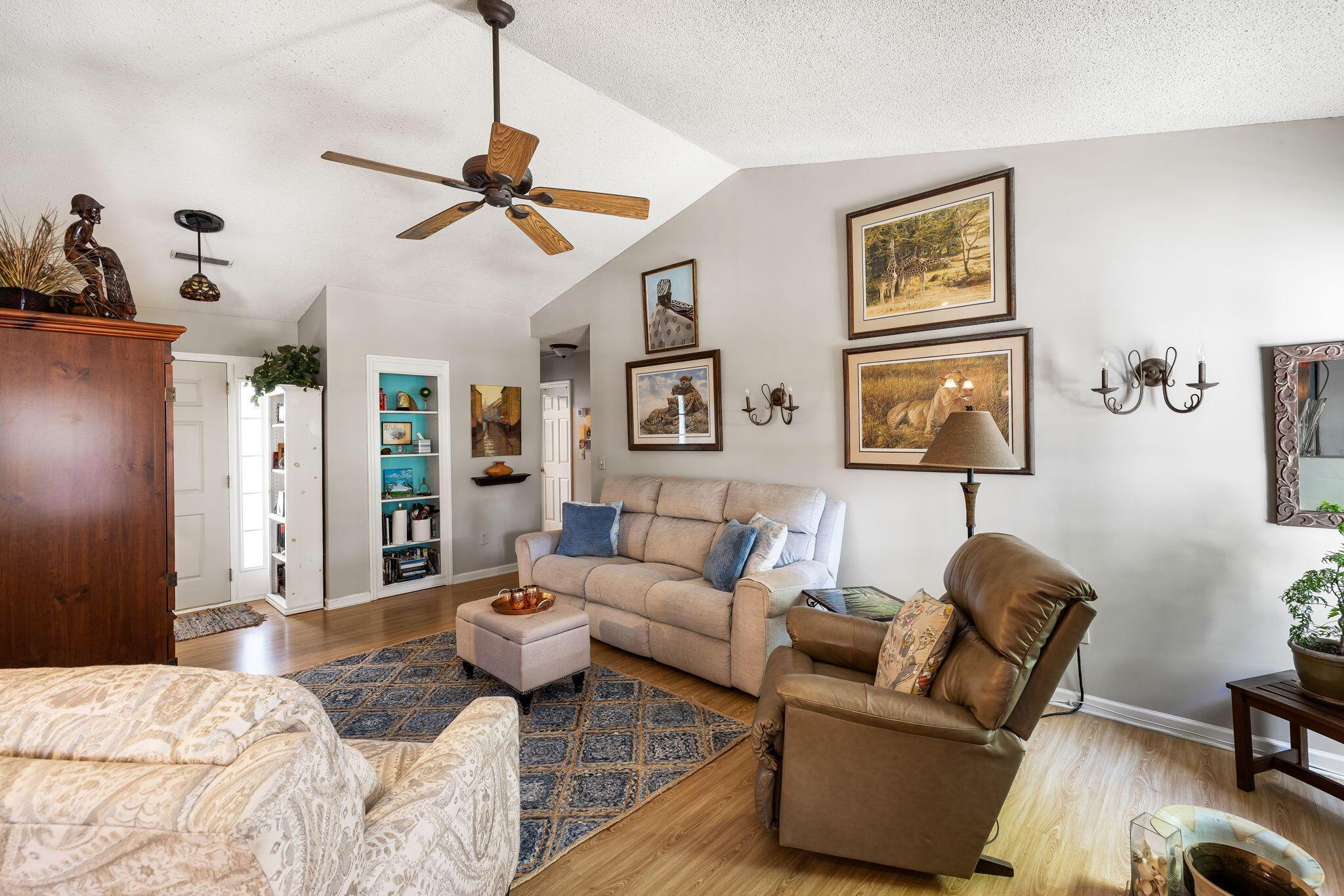 Image 3: 3-web-or-mls-1182 Redbud Ct CoastalRE-7