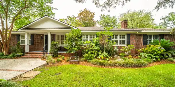 Image 2: 114LiveOakDr-KeenEyeMarketing-005