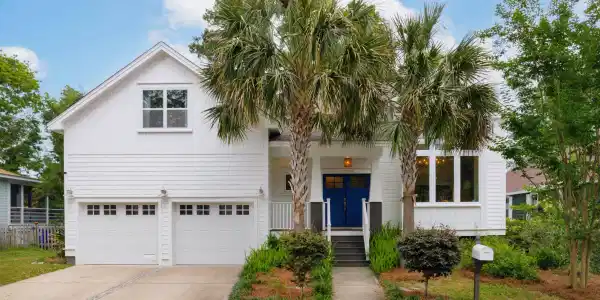 1506 Village Square