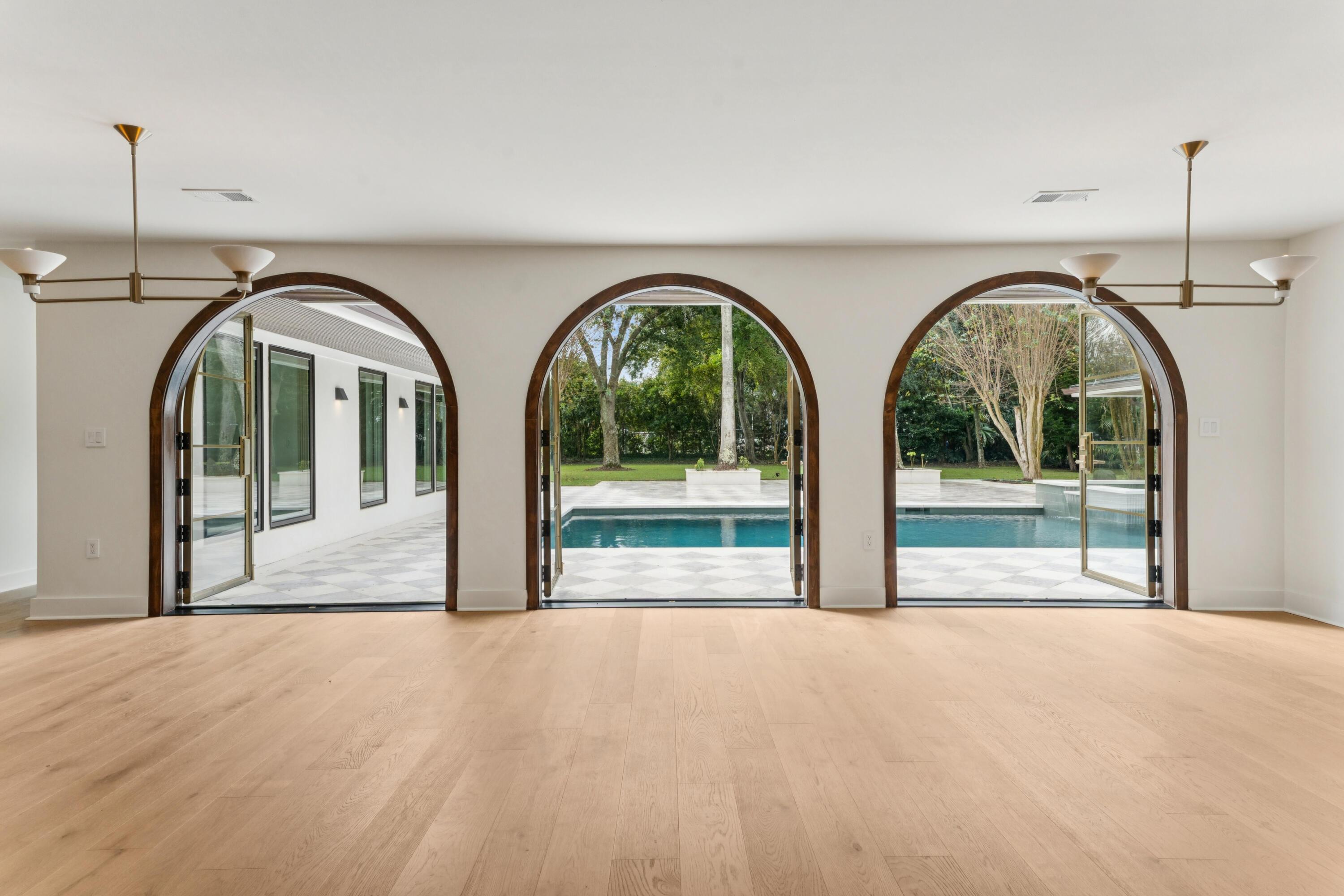 Image 3: 924WhitePointBlvd-KeenEyeMarketing-024