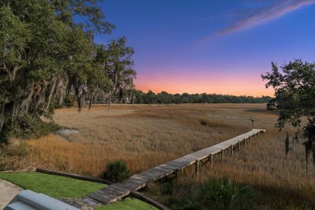 913 Paul Revere Drive