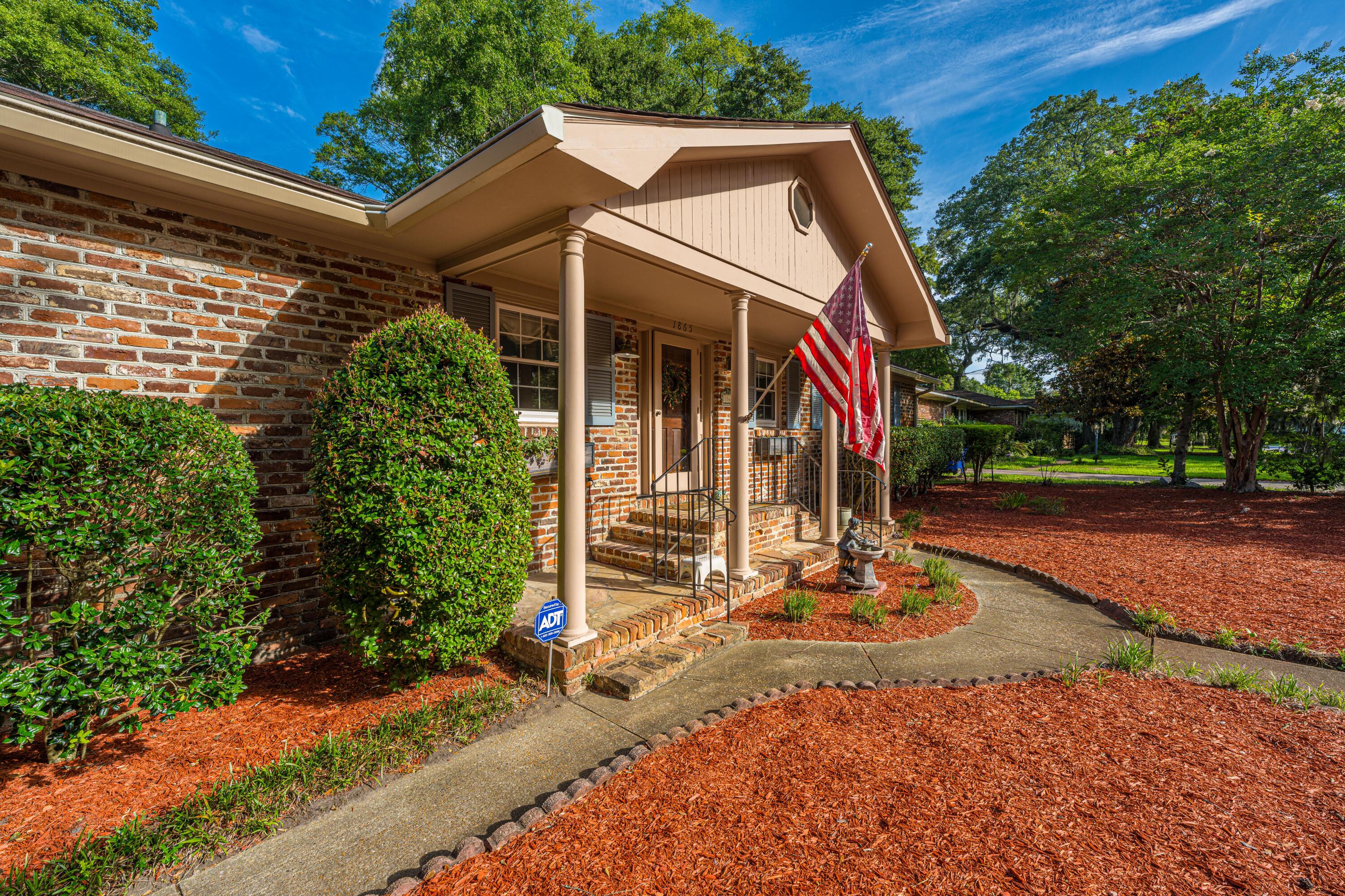 Image 3: 1865RugbyLn008