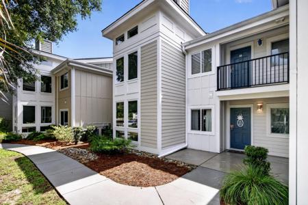 271 Alexandra