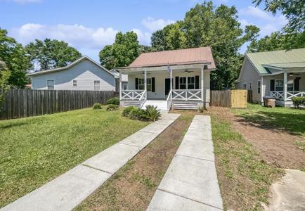 1546 Little Rock Boulevard