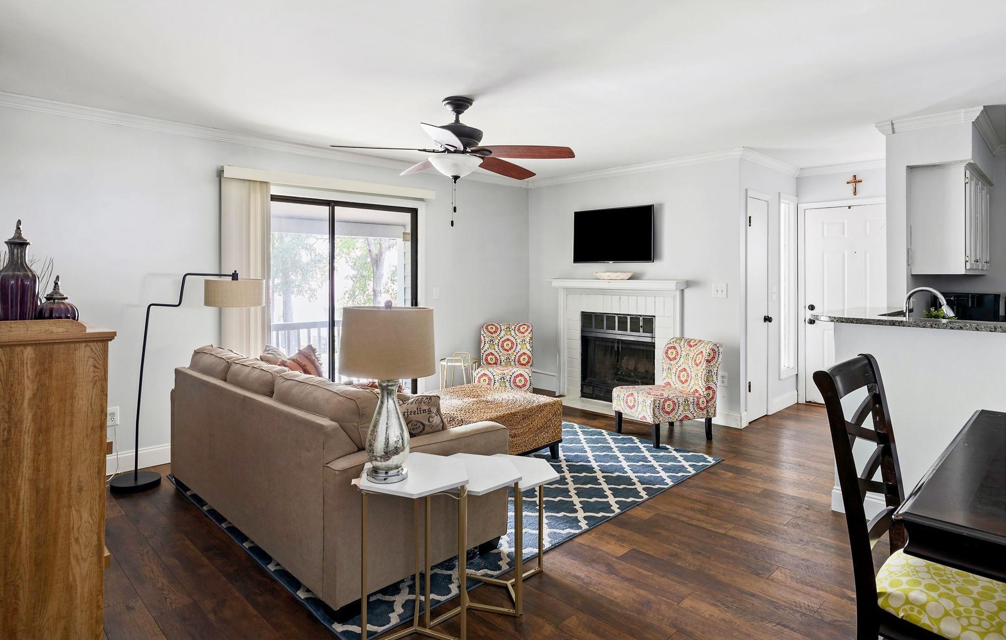 Image 4: Family Room