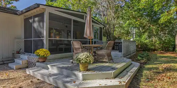 Image 4: Backyard