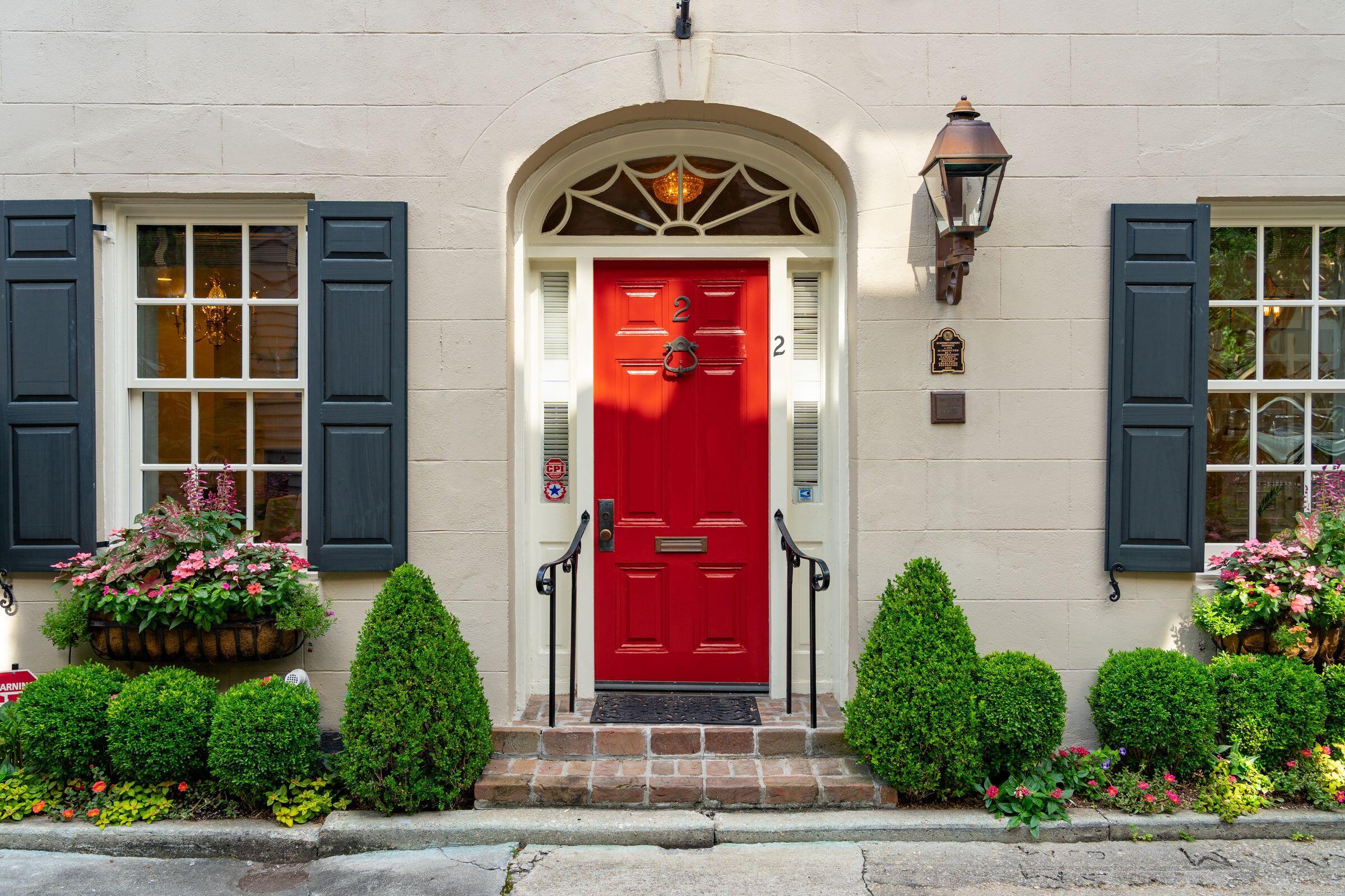 Image 1: 01_2BedonsSt