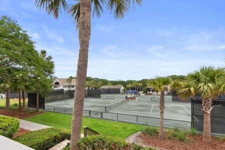 1627 Live Oak Park