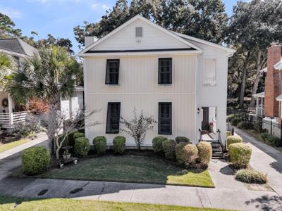 1050 Loyalist Lane