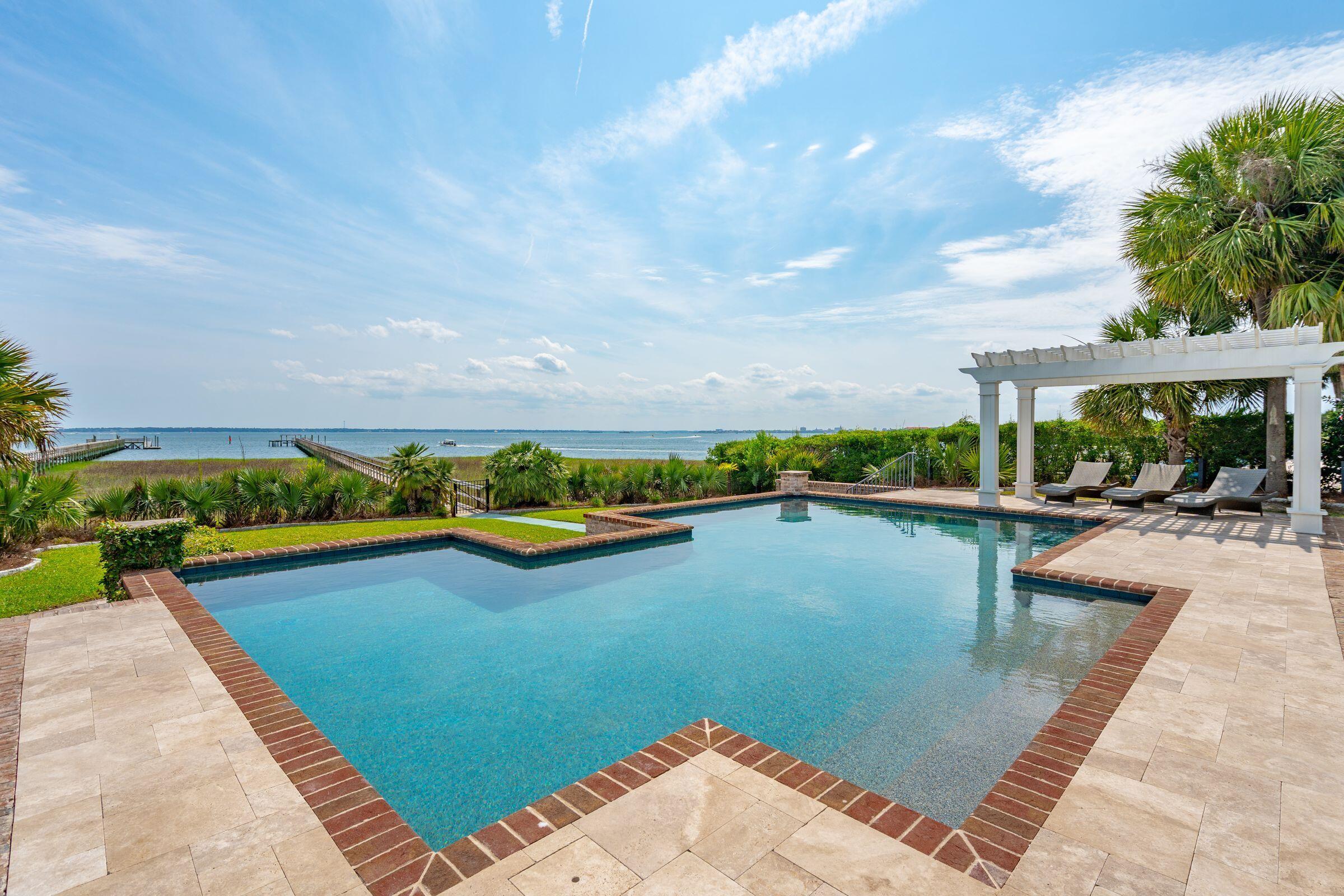 Image 4: 104BeachSt-KeenEyeMarketing-088