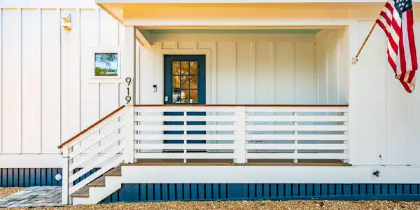 Image 3: 919EAshleyAve-KeenEyeMarketing-010