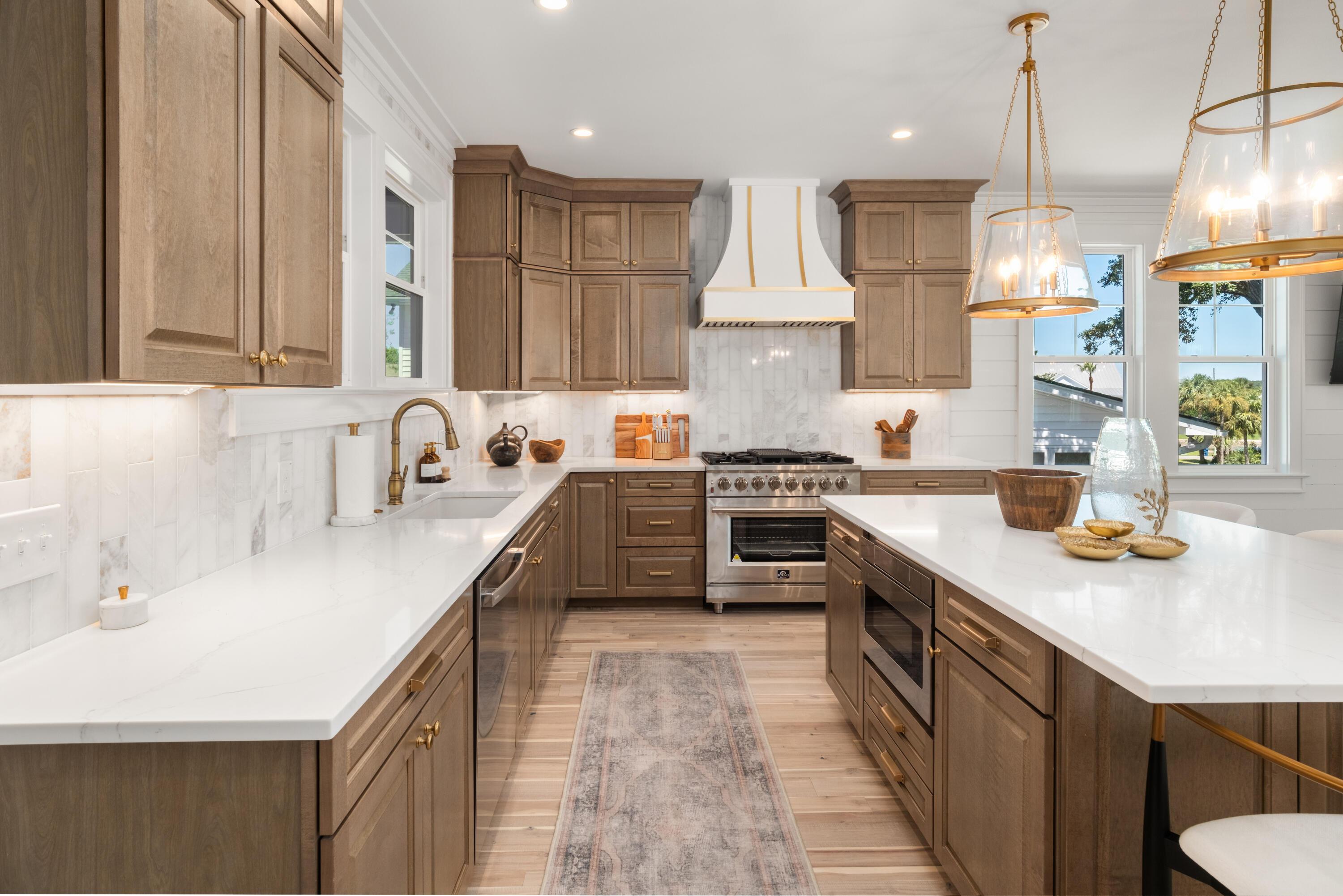 Image 4: 42 Battery Park Rd_Eterna_Media-36