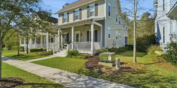 1645 Banning Street