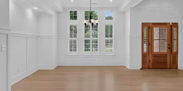Image 4: Formal Dining Room