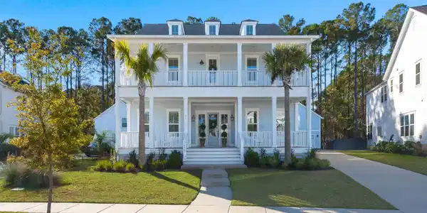 Image 2: Front of house