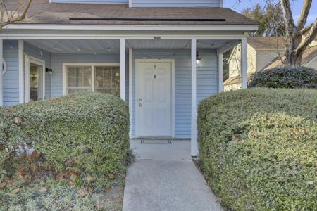 1203 Meadow Park Lane