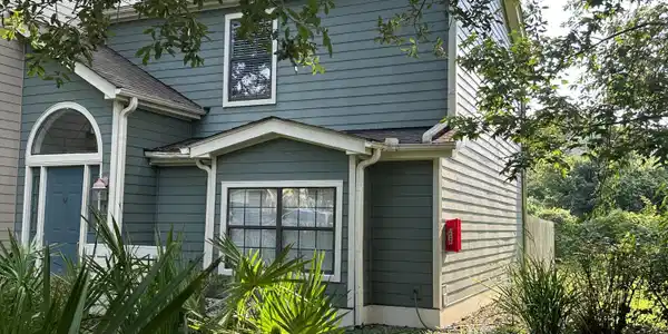 1802 Belle Chez