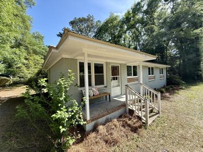 6086 Chisolm Road