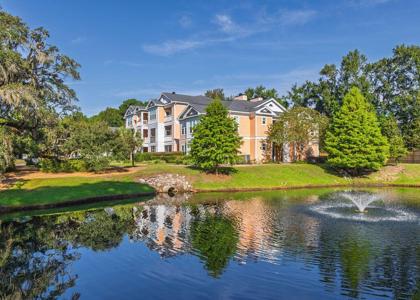 2221 Chatelain Way
