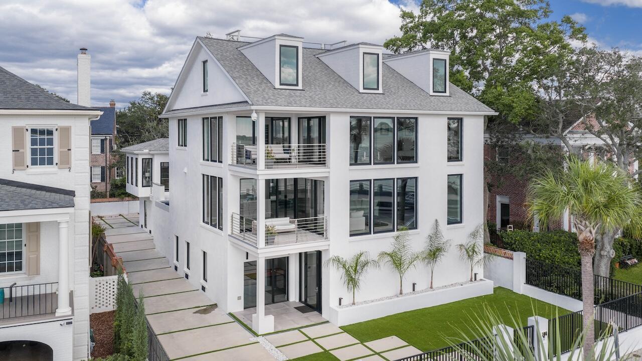 Image 3: Front Exterior