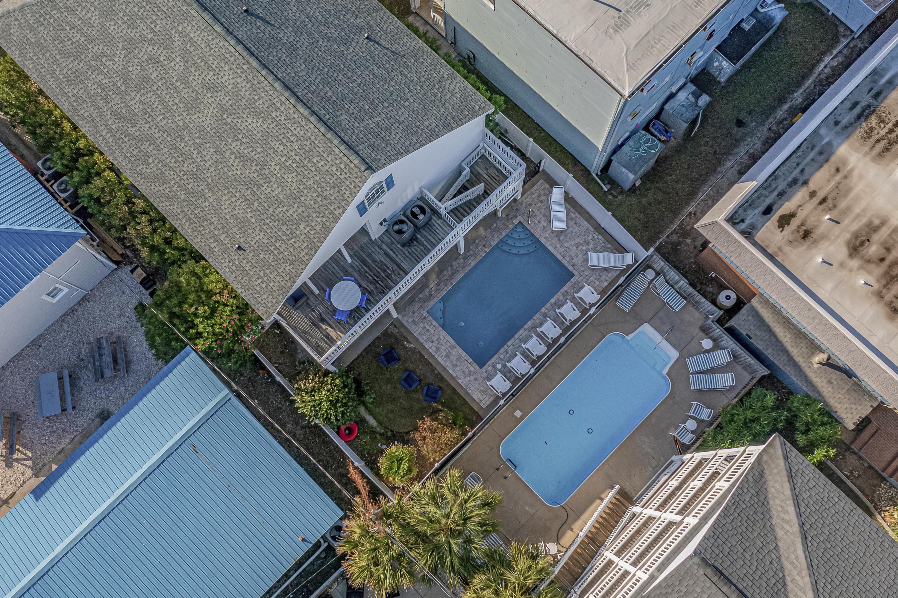 Image 3: 204 27th Ave N 3