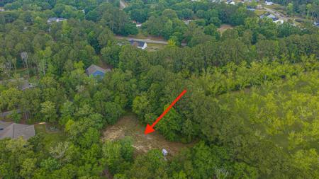 1012 Awendaw Lakes Boulevard