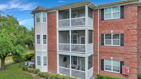 1443 Cambridge Lakes Drive