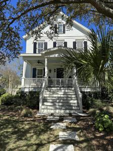 62 Alberta Avenue
