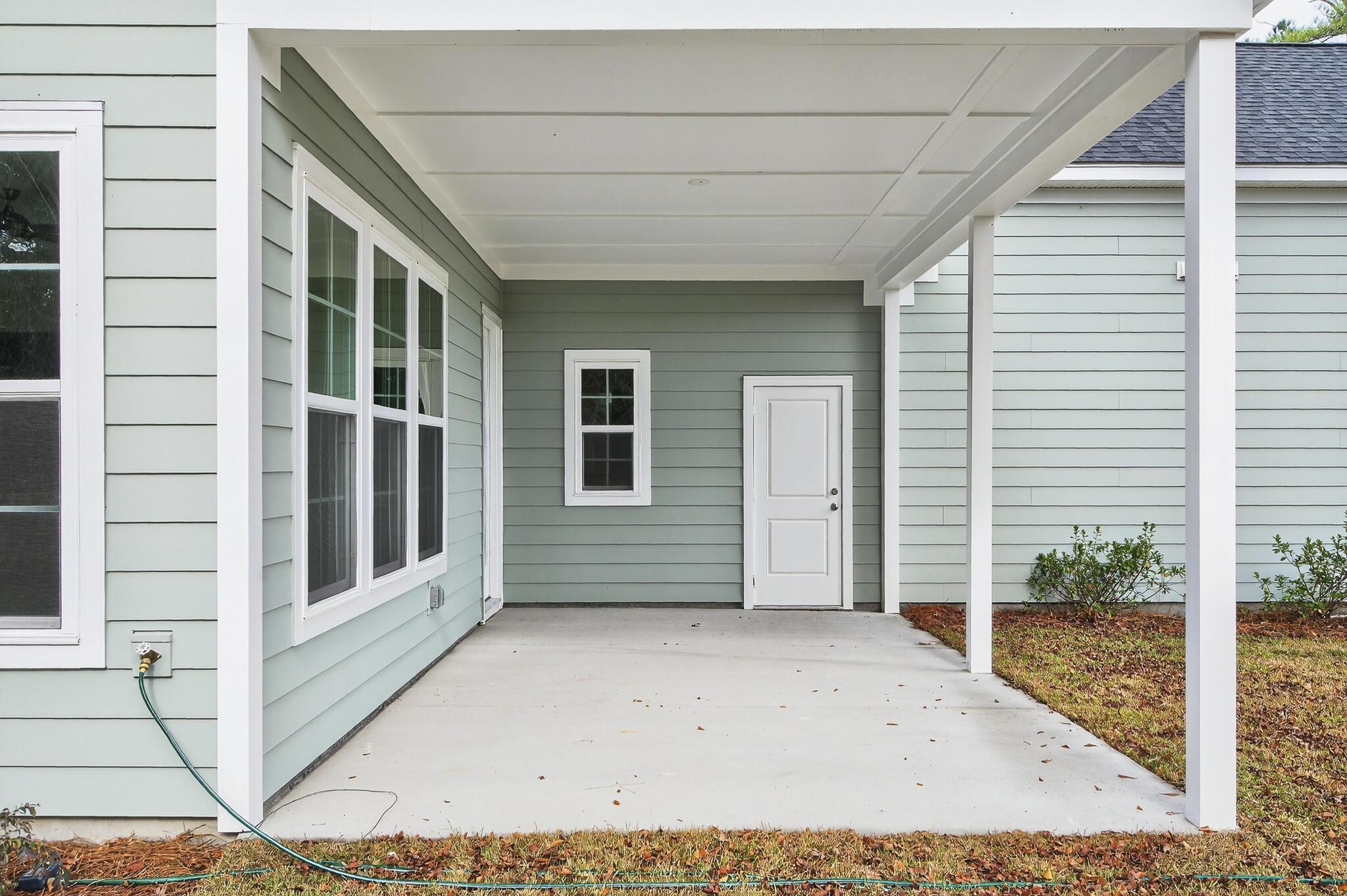 Image 4: Back Porch