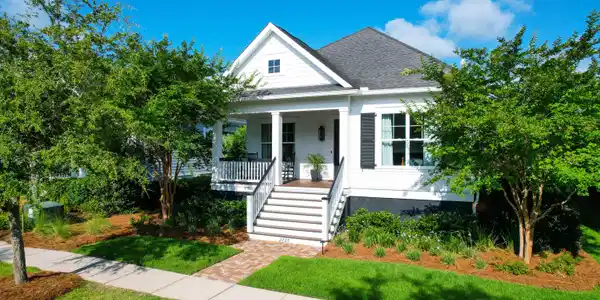 2425 Louisville Street
