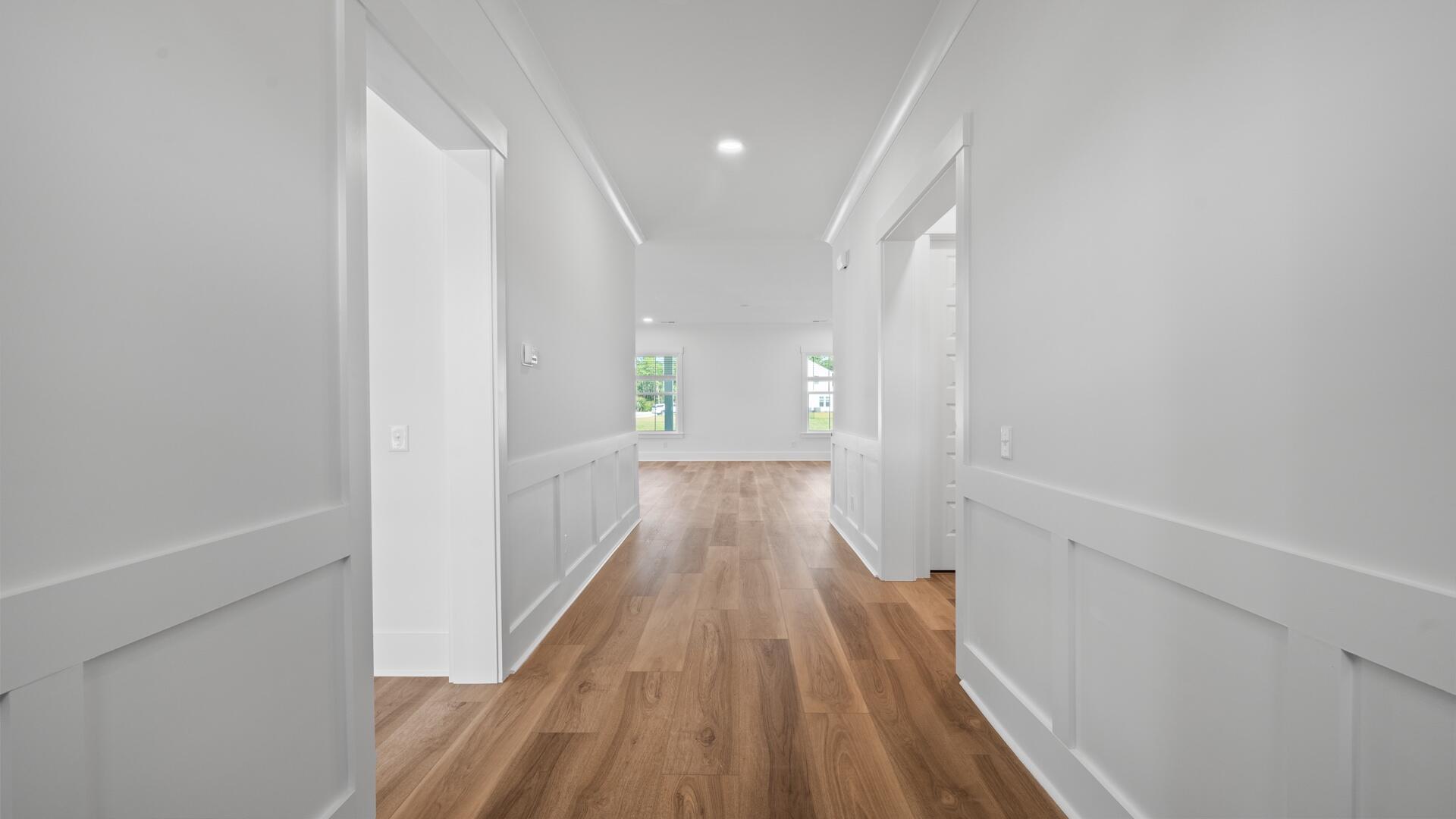 Image 4: Foyer(1)