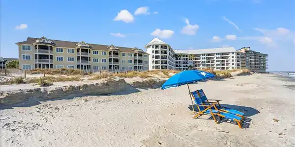 9000 Palmetto Drive